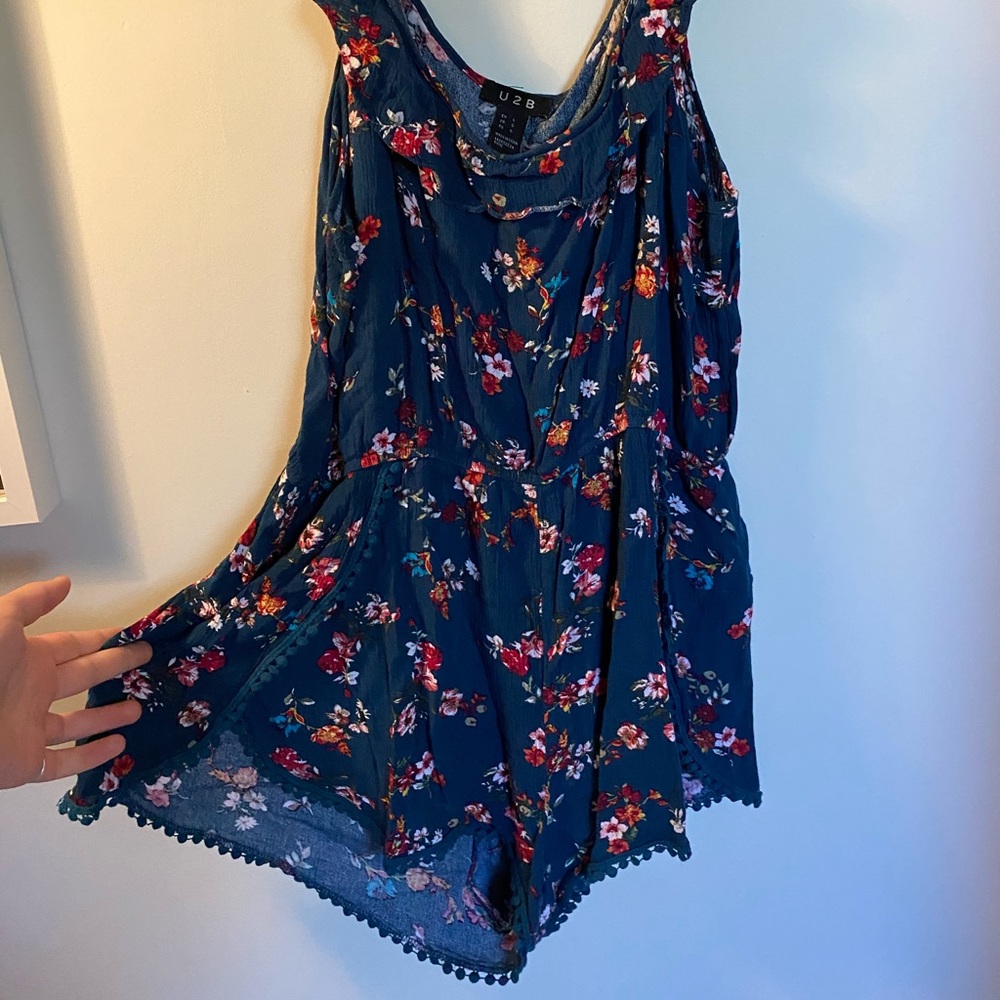 Romper - Picture 2 of 2